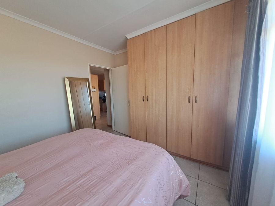 2 Bedroom Property for Sale in Pellissier Free State